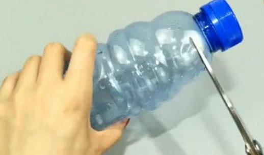 beat365生活小妙招：用过的塑料瓶别扔几步教你变废为宝