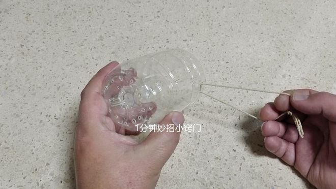 beat365官方最新版家里的塑料瓶不要扔简单手工制作变废为宝方法很实用(图6)