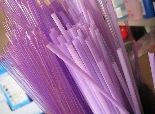 beat365官方最新版小吸管大用途一起来欣赏塑料吸管的手工艺术！