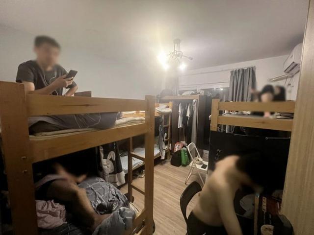 beat36584平米的出租屋住了17人杭州职业“二房东”被拘(图2)