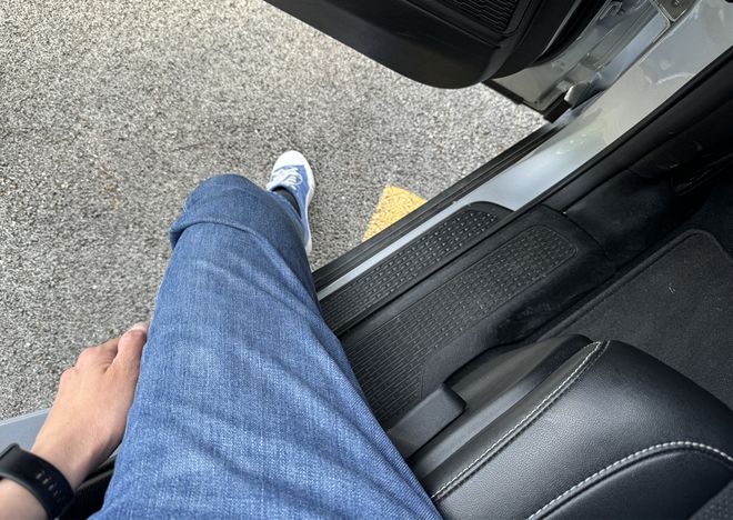 beat365海外评测Jeep大切诺基：和品牌一样都被搞砸了｜驾仕阅读(图22)